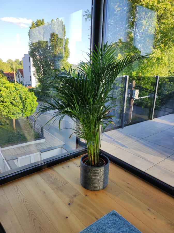 Appartamento Luxurioeses Penthouse Mit Blick Auf Uno-city Und Dem Kaiserwasser. 3schlafzimmer, 2 Baeder, Privat Lift Ins Vienna