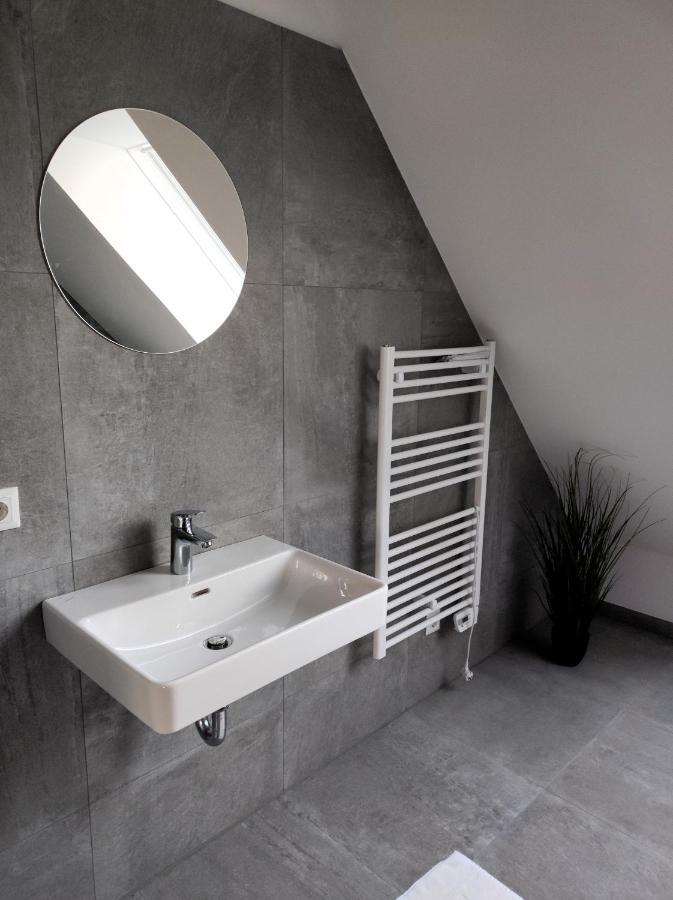 Appartamento Luxurioeses Penthouse Mit Blick Auf Uno-city Und Dem Kaiserwasser. 3schlafzimmer, 2 Baeder, Privat Lift Ins Vienna
